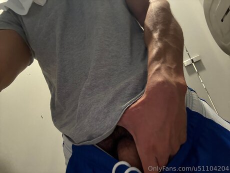 U51104204 onlyfans leak ass