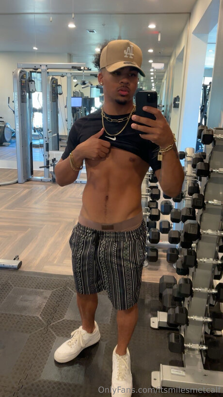 Itsmilesmetcalf onlyfans desnuda