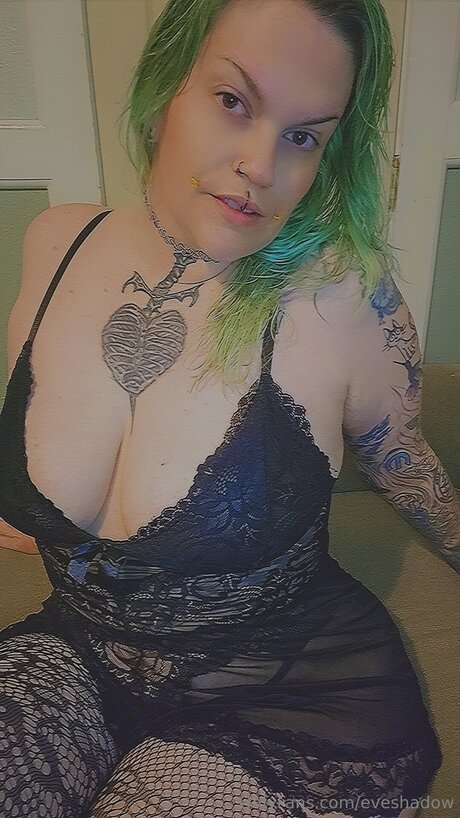 Eveshadow on onlyfans