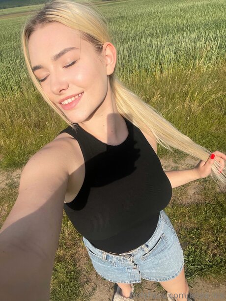 Anya Ice onlyfans leake