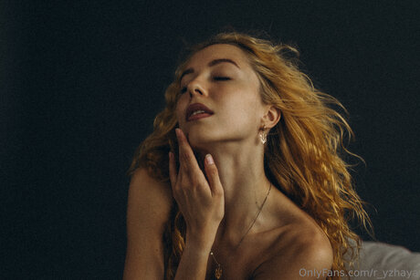 R Yzhaya onlyfans mega