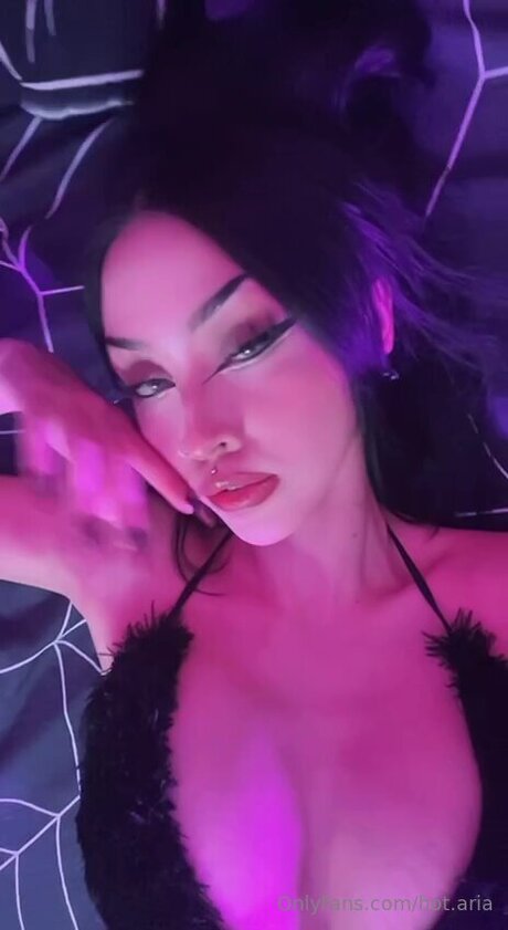 Hot Aria tits onlyfans