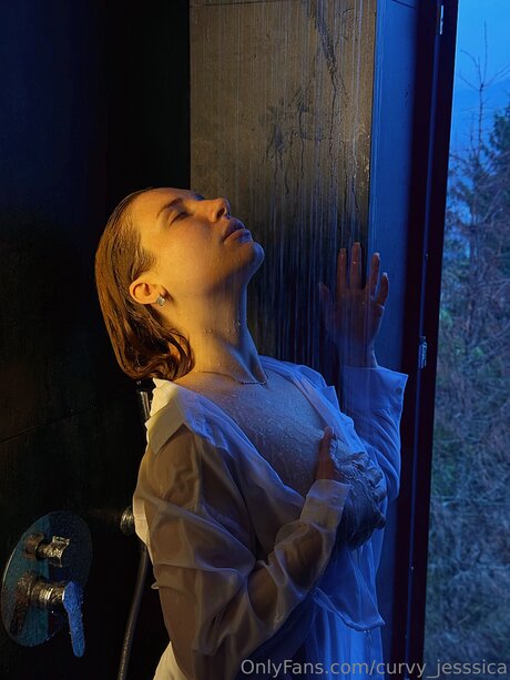 Curvy Jesssica onlyfans tits