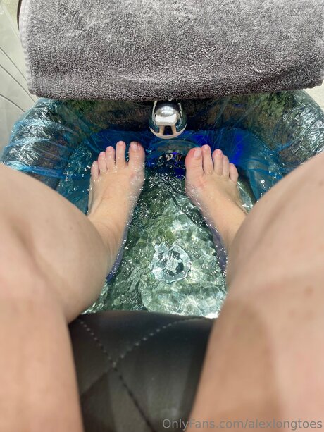 Alexlongtoes naked onlyfans leaks