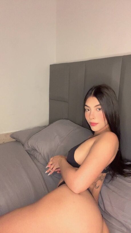 Seliname naked onlyfans pics