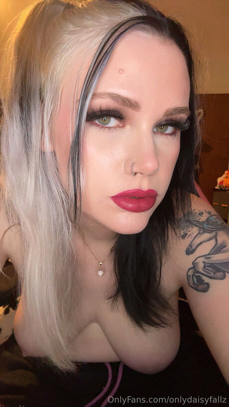 Onlydaisyfallz porn onlyfans leak