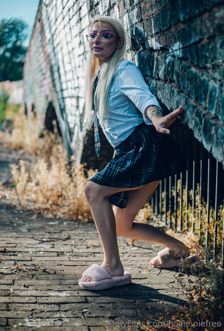 Hollie Piefree tits onlyfans