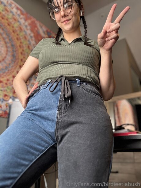 Birdieetlabush onlyfans model photo