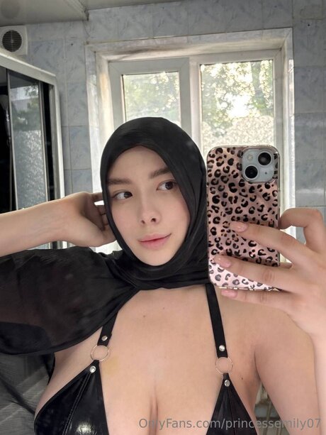Princessemily07 onlyfans pics leaked