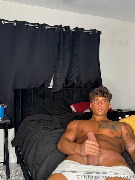 Leosvault nude onlyfans