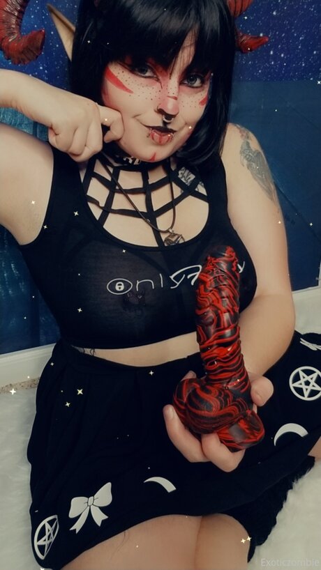Exoticzombiefree onlyfans content
