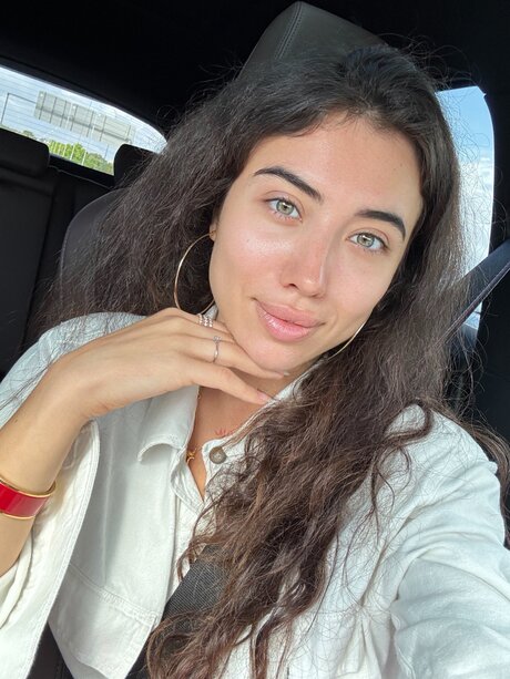 Kaira Xaen onlyfans leaks.