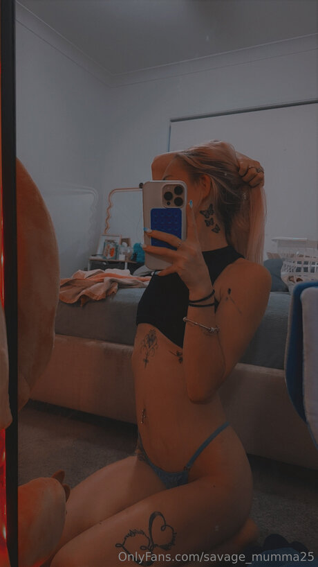 Savage Mumma25 onlyfans content type