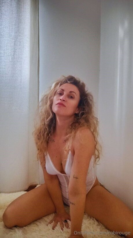 Rubirouge naked only fans
