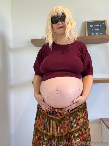 Seraphinastormfree porn onlyfans