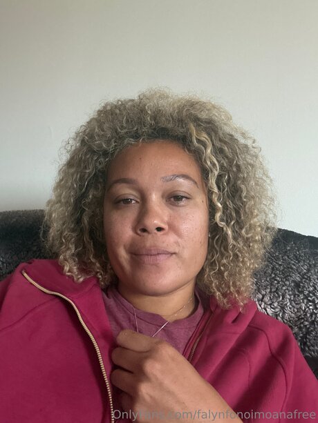 Falynfonoimoanafree onlyfans nude content