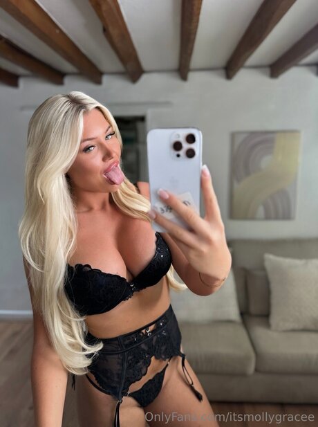 smile onlyfans erotic portrayal