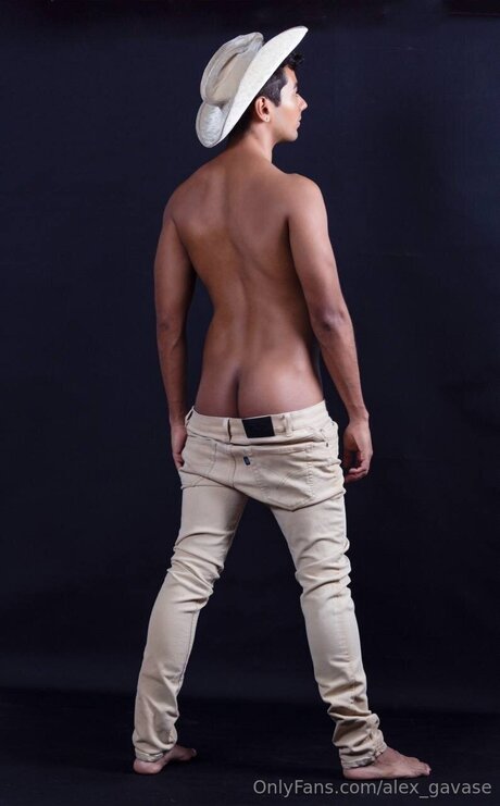 Alex Gavase onlyfans leajs