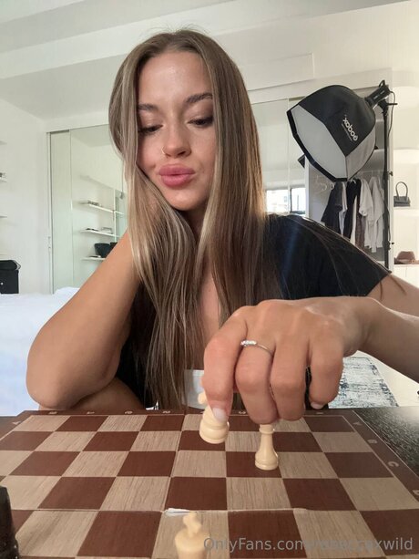 Rebeccaxwild nude onlyfans leaks