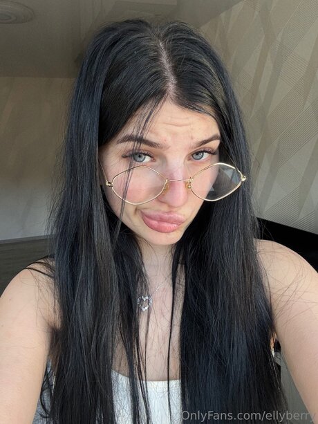 Ellyberry only fans leak nude