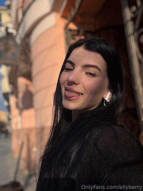 Ellyberry onlyfans nude leaked