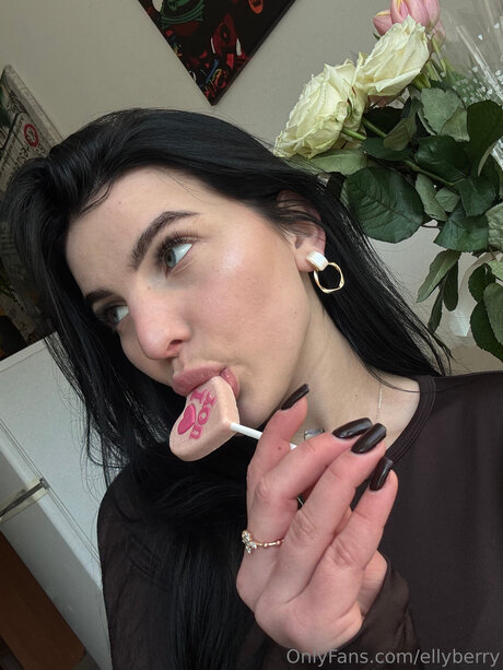 Ellyberry onlyfans leak free