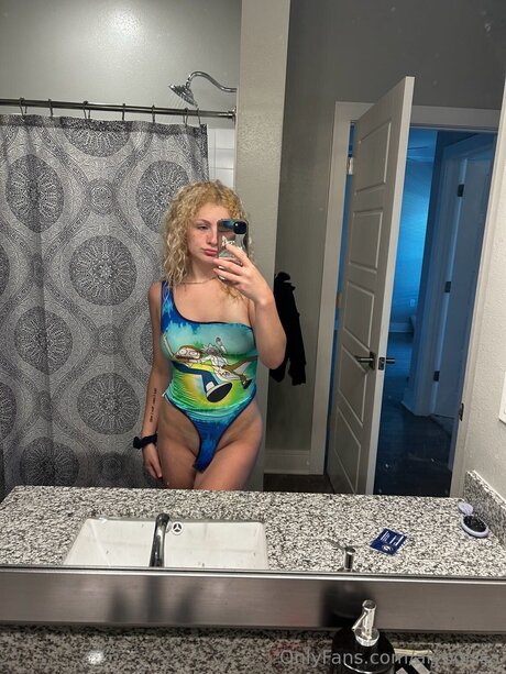 Alybolssa naked onlyfans leak