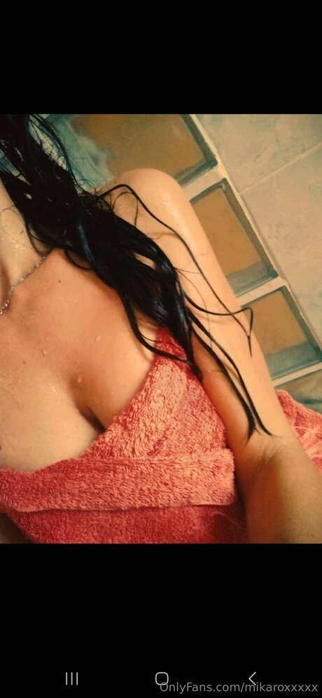Mikaroxxxxx onlyfans nude photos