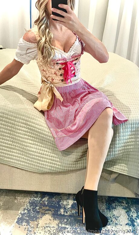 Meaganyoung2211 onlyfans striptease