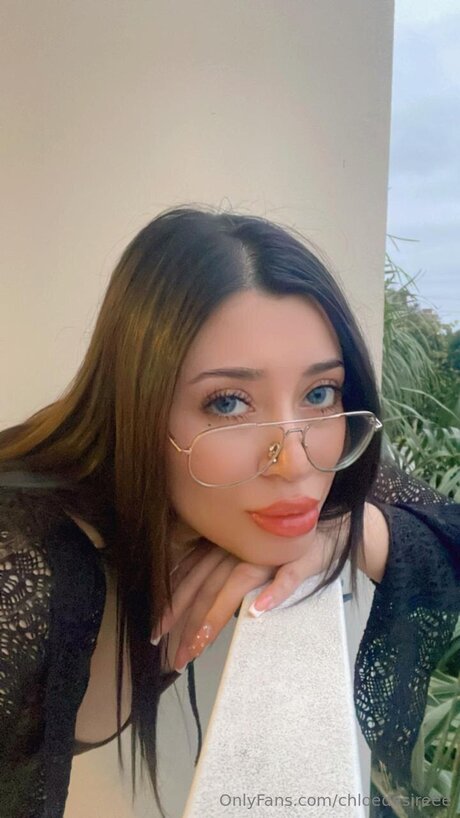Chloedesireee onlyfans content