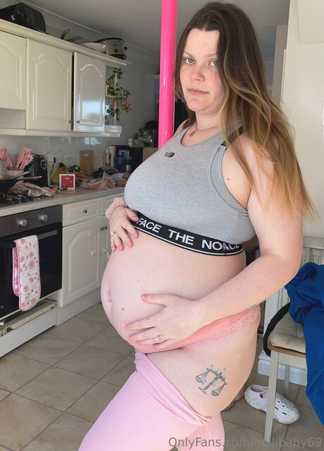 Hollibaby69 onlyfans nude content