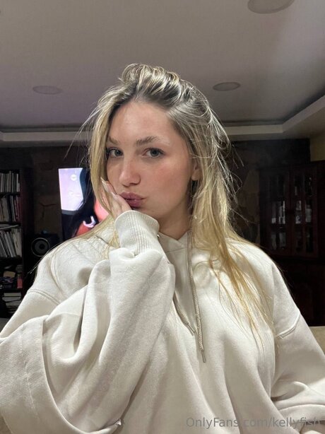 Kellyfish onlyfans pictures