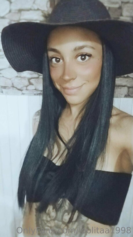 Loolitaa1998 onlyfans free content