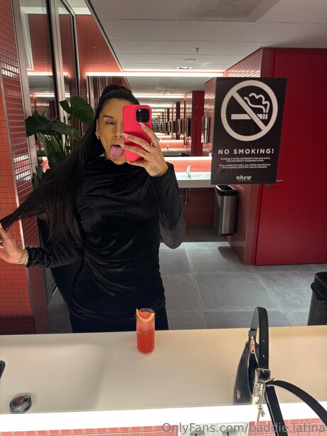 Baddie Latina naked onlyfans leaks