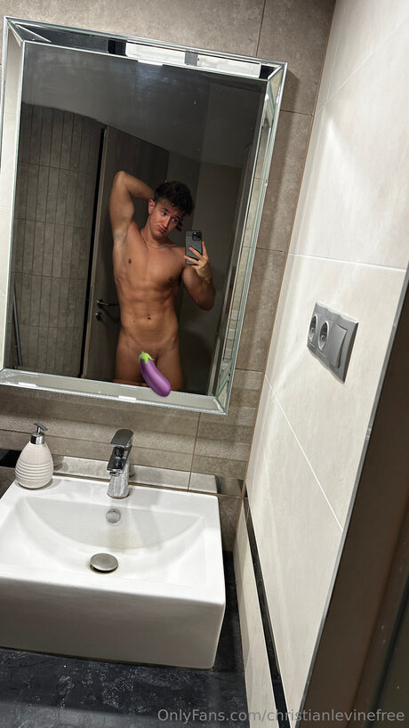 Christianlevine Straight onlyfans nudes