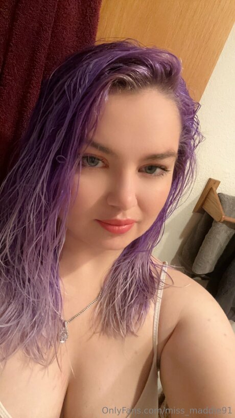 Shadow Queen91 onlyfans free content