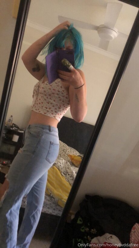 Honeybvddafree only fans sex