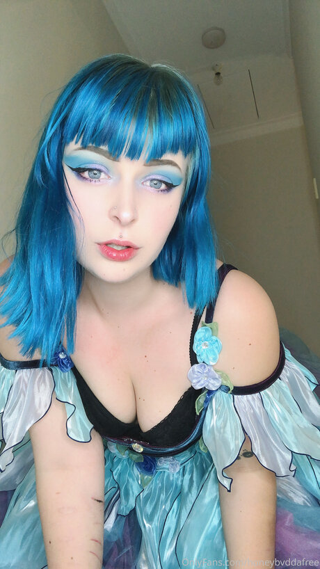 Honeybvddafree only fans free