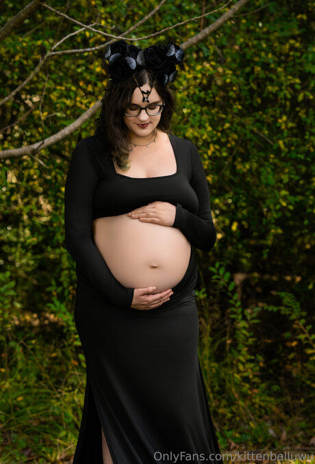 Kittenbelluwu nude on onlyfans