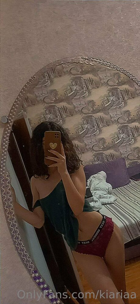 Kiariaa feet onlyfans