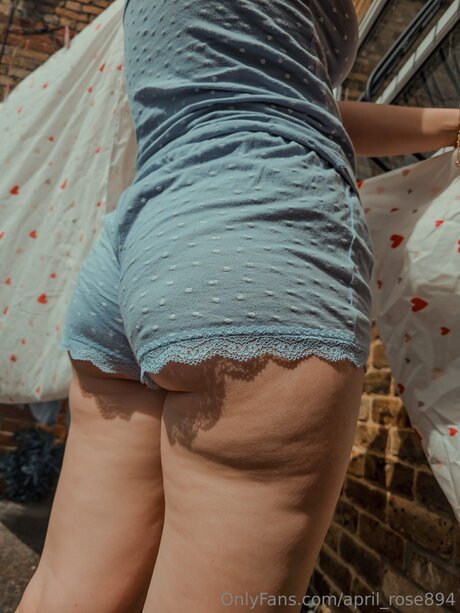 April Rose894 naked onlyfans