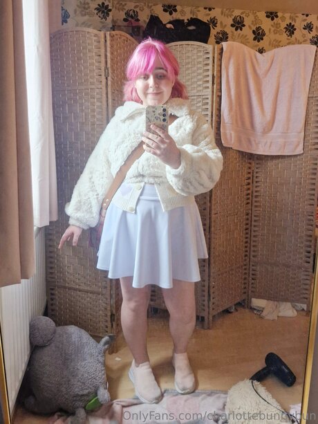 Charlottebunnybun onlyfans model images