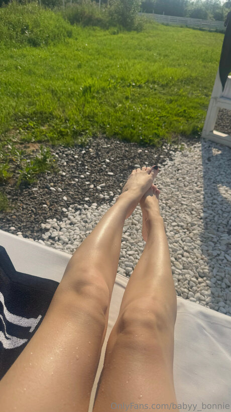 Babyy Bonnie onlyfans leaks xxx