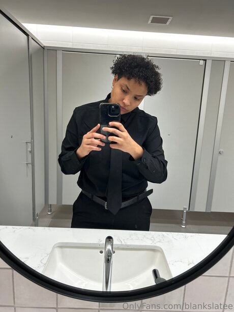 Blankslatee onlyfans hot