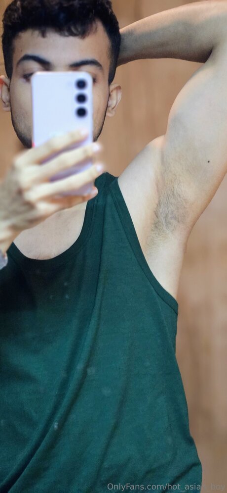 Hot Asian Boy onlyfans content