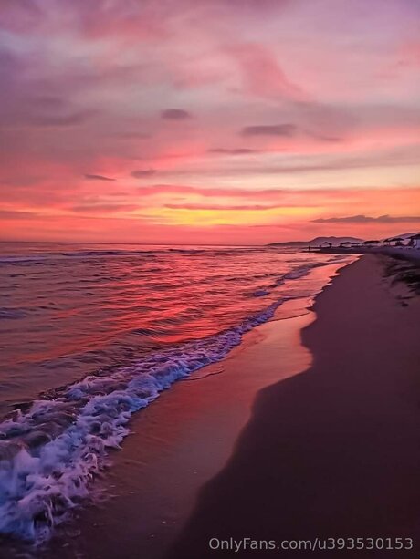 Mickey93 onlyfans nude tits