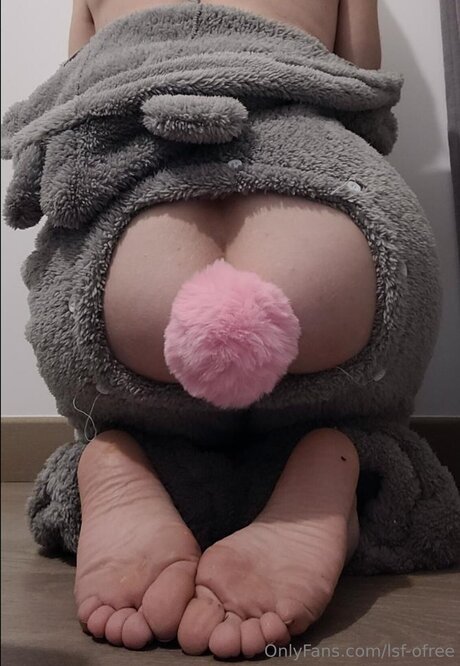 Littlesluut onlyfans post