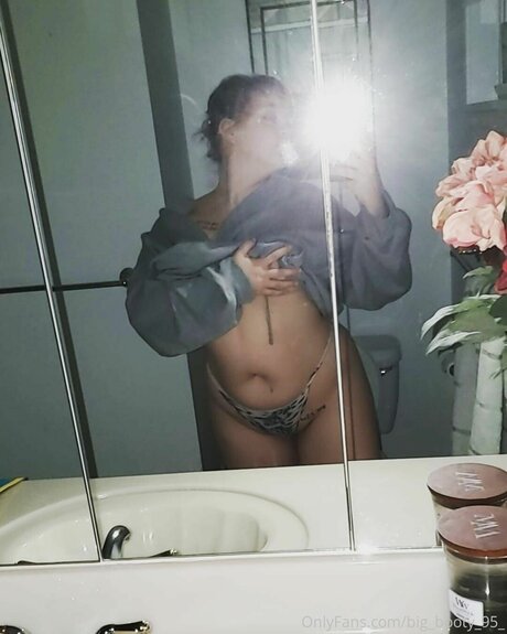 Big Booty 95 onlyfans leaks xxx