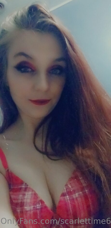 Scarlettime69 feet onlyfans