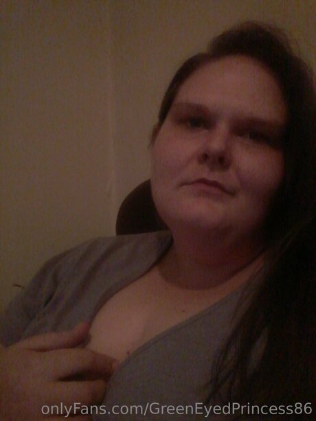 Greeneyedprincess86 only fans nude leaks